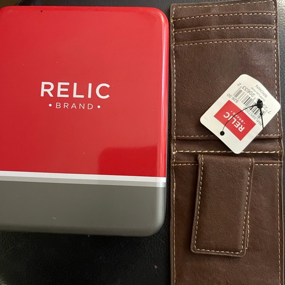Relic Brown Leather Wallet - Picture 4 of 4